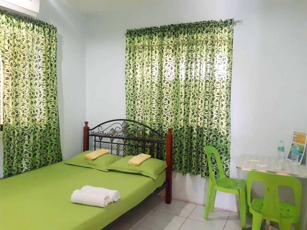 D Downhill'Place Oslob Exterior photo